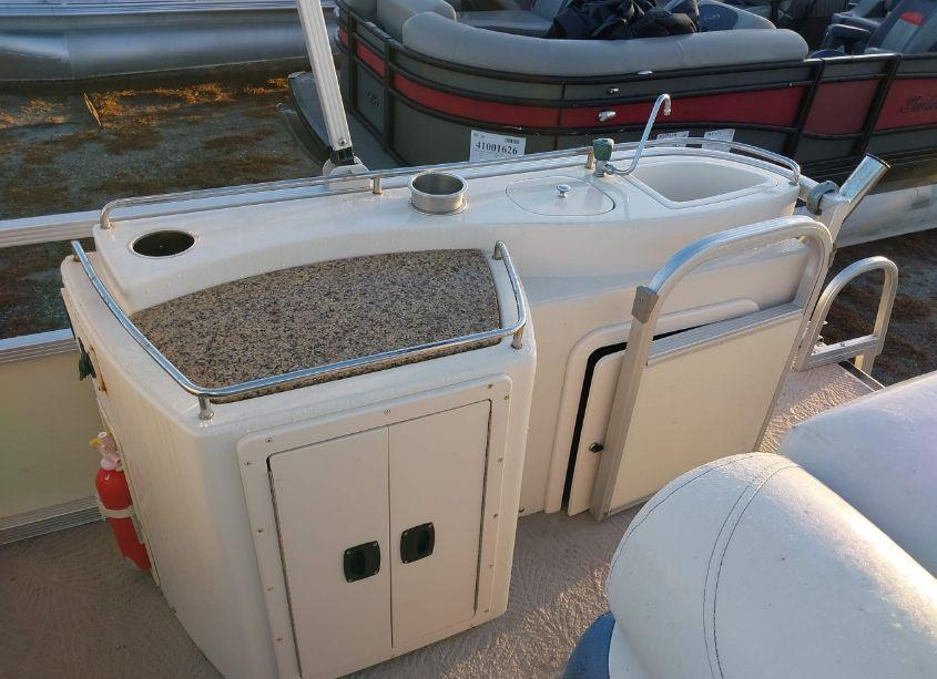 Photo 14 of 2007 Bennington Other (VIN ETW48021I607)