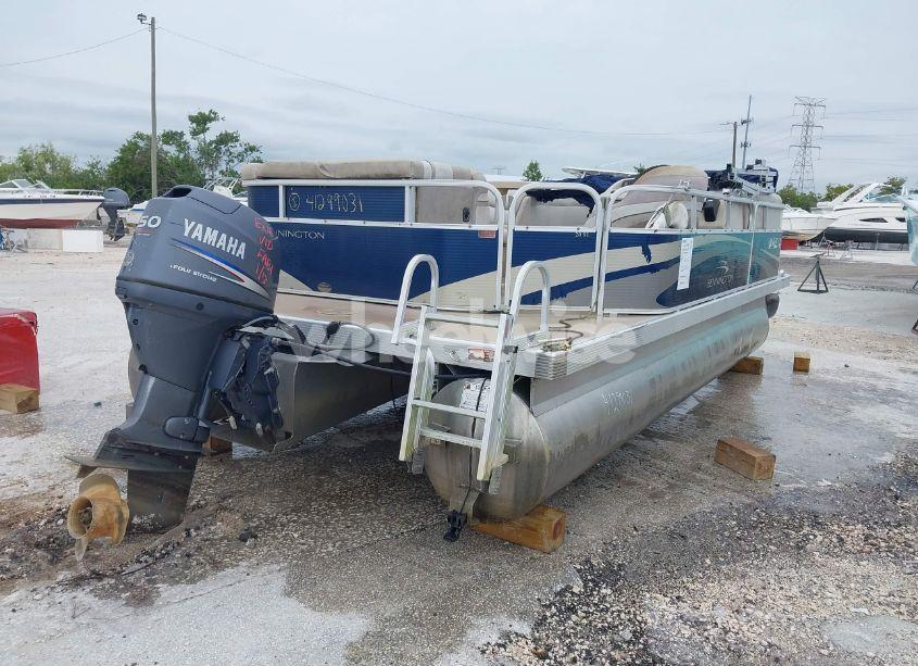 Photo 2 of 2012 Bennington Other (VIN ETW79504B212)