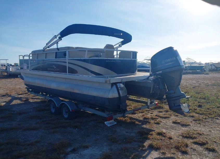 Photo 3 of 2013 Bennington Other (VIN ETW91015D313)