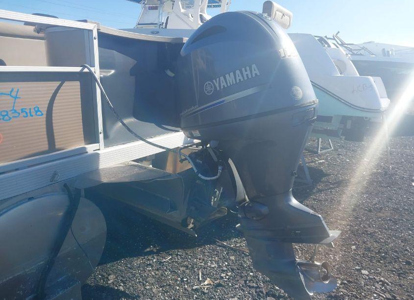 Photo 10 of 2015 Bennington Other (VIN ETWA9136L415)