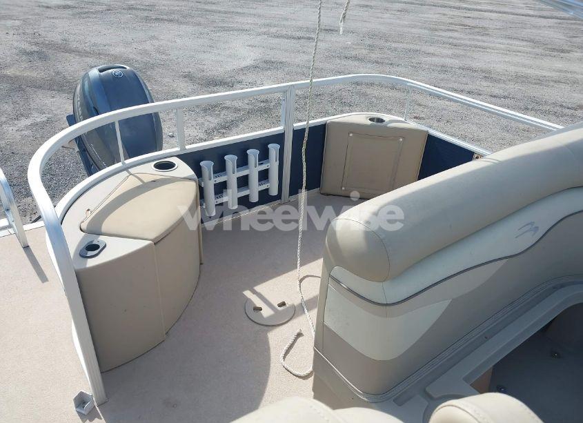 Photo 14 of 2014 Bennington Other (VIN ETWC5121L314)