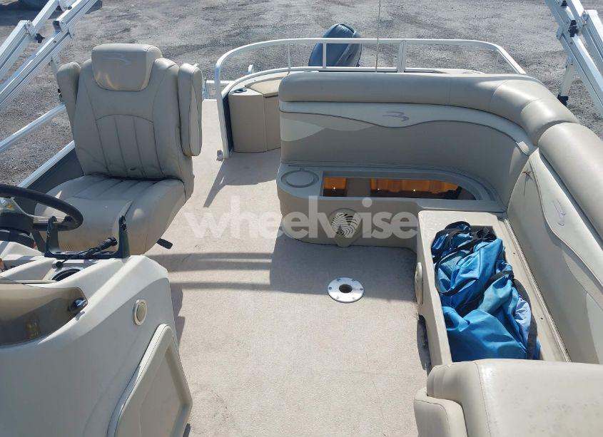 Photo 8 of 2014 Bennington Other (VIN ETWC5121L314)