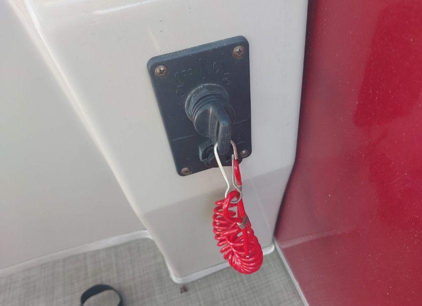 Photo 11 of 2016 Bennington Other (VIN ETWD1287B616)