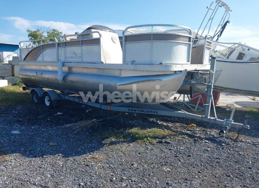 2018 Bennington Other (VIN ETWE8620F718) main photo