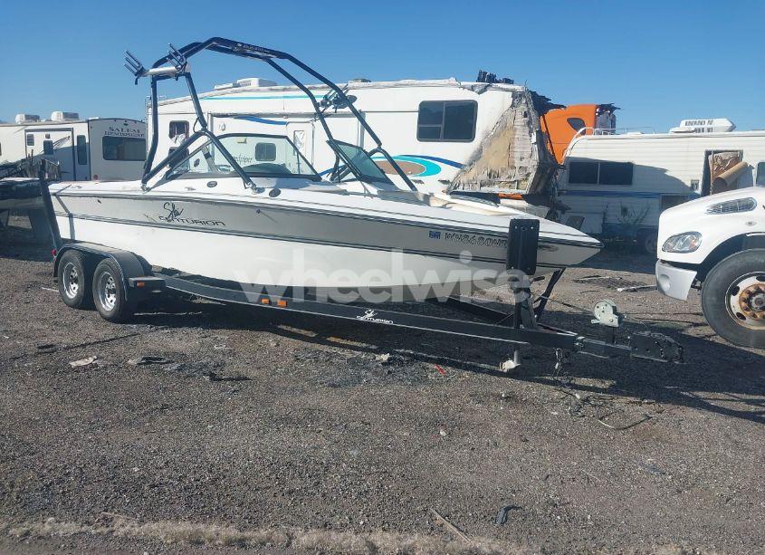 1998 Ski Centurion COMPETITION (VIN FINB7572A898) main photo