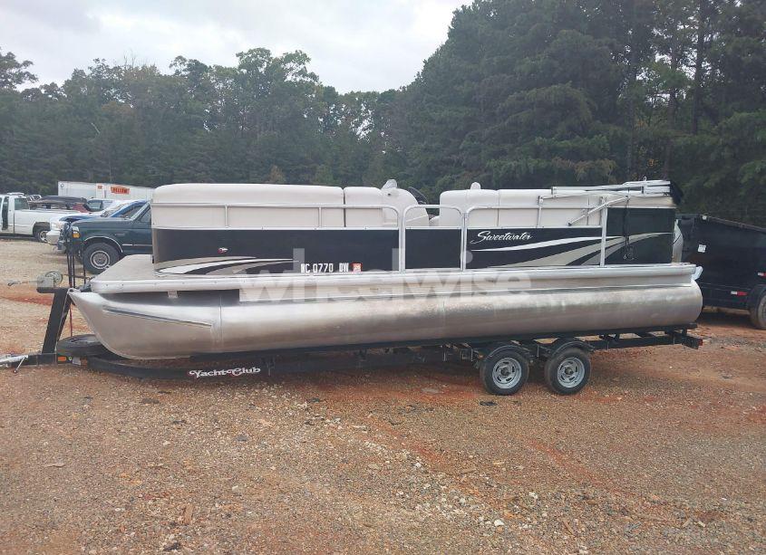 Photo 6 of 2012 Godfrey Sweetwater (VIN GDY2134TL112)