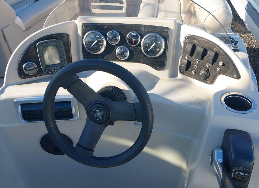 Photo 7 of 2012 Sweetwater Boat (VIN GDY2876TB212)