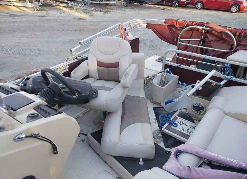 Photo 14 of 2018 Hurricane Other (VIN GDY46279C818)