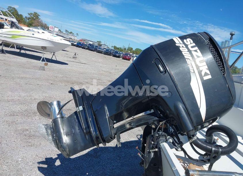 Photo 10 of 1994 Hurricane Boat (VIN GDYJ6270J394)