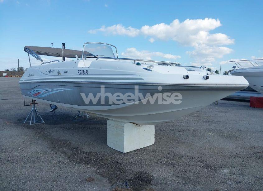 2011 Hurricane Other (VIN GDYR4088D111) main photo