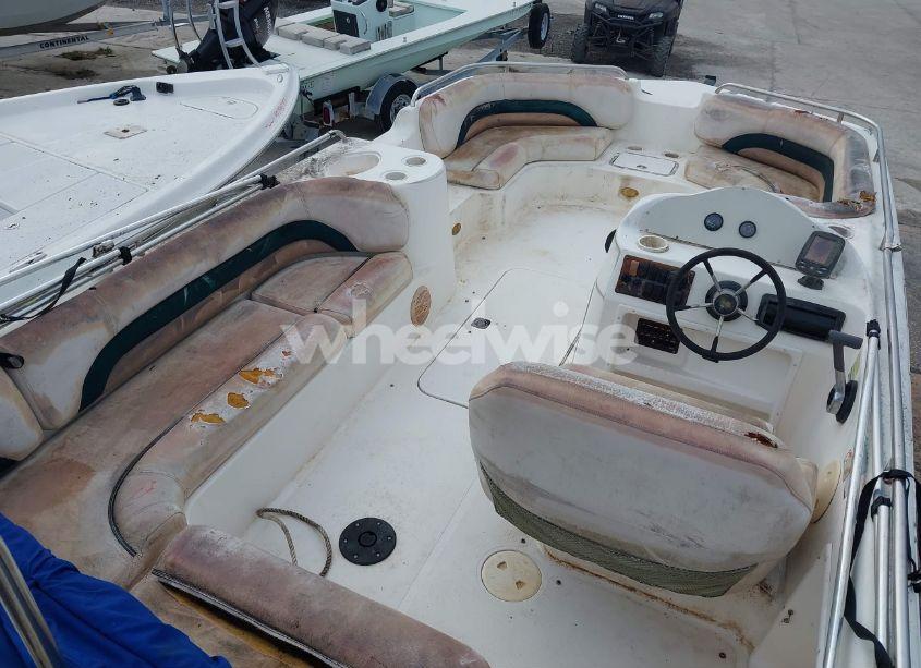 Photo 5 of 2004 Hurricane Other (VIN GDYS4226K304)