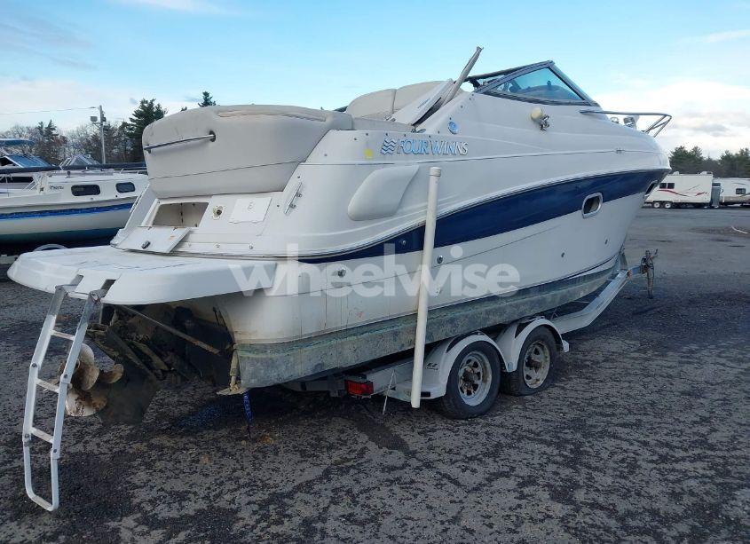 Photo 4 of 2002 Four Winns OTHER (VIN GFNCB144F202)