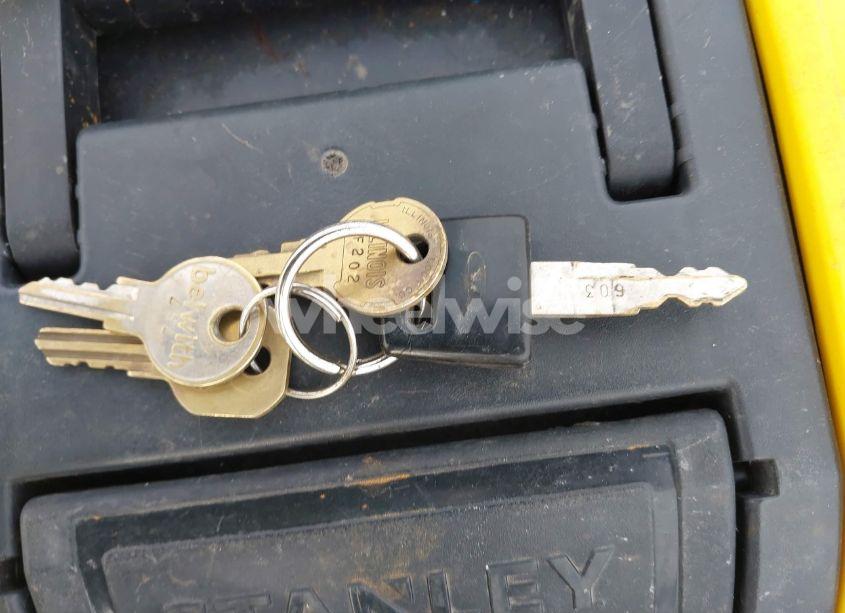 Photo 11 of 1977 Honda Goldwing (VIN GL13011301)