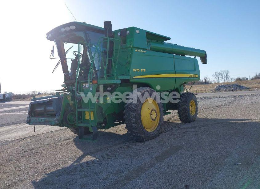 Photo 2 of 2009 John Deere 9770 STS COMBINE (VIN H09770S731698)
