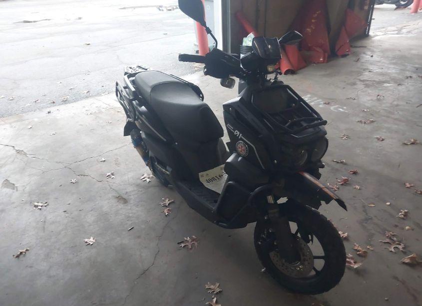 2023 Qianxin Scooter N/A (VIN H0DTAELZ9PY800095) main photo