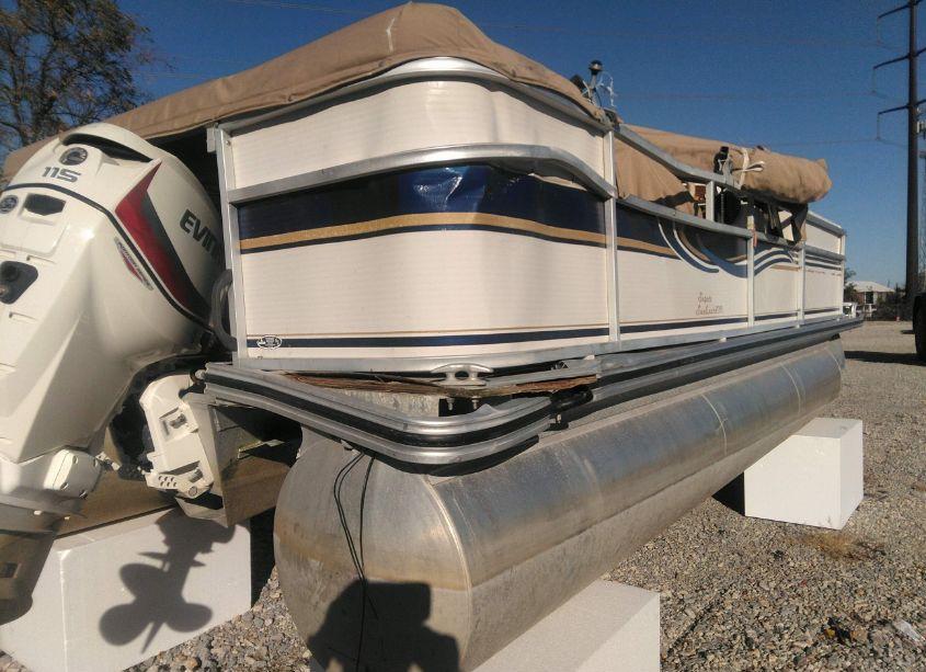 Photo 4 of 2003 Harr Unknown (VIN HAMP6816I203)