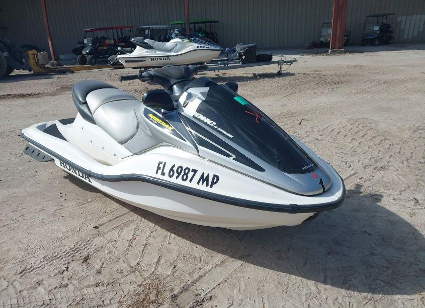 2004 Honda Aquatrax (VIN HPSB0945D404) main photo