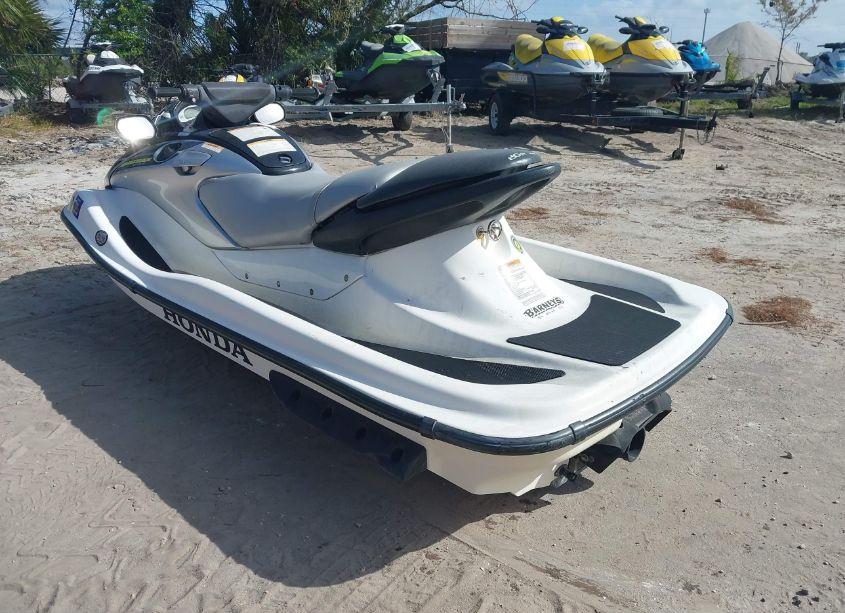 Photo 4 of 2004 Honda Aquatrax (VIN HPSB0945D404)