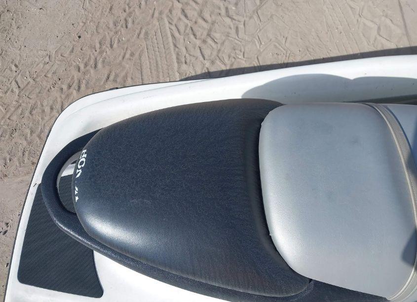 Photo 8 of 2004 Honda Aquatrax (VIN HPSB0945D404)