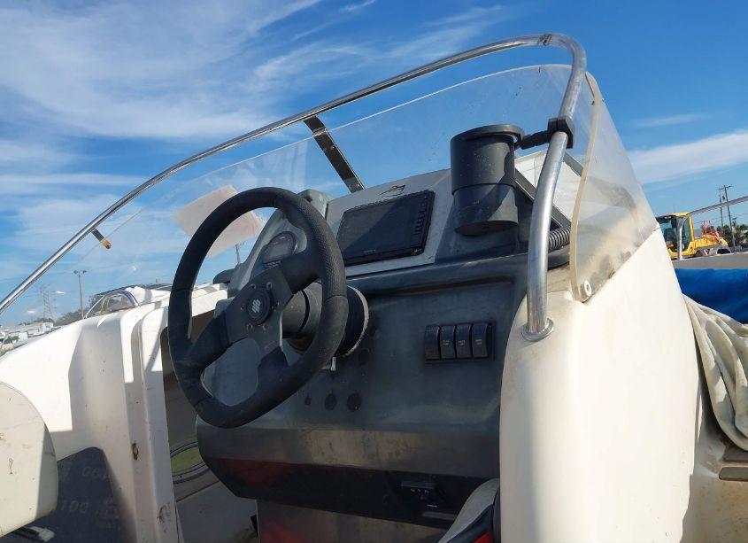 Photo 7 of 2021 Lowe Other (VIN HSSS1C02A221)