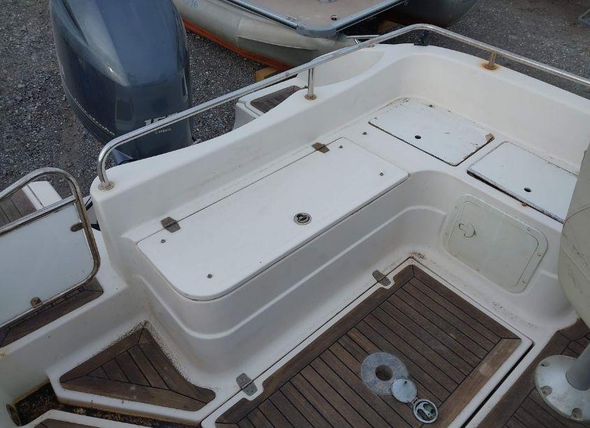 Photo 8 of 2021 Lowe Other (VIN HSSS1C02A221)