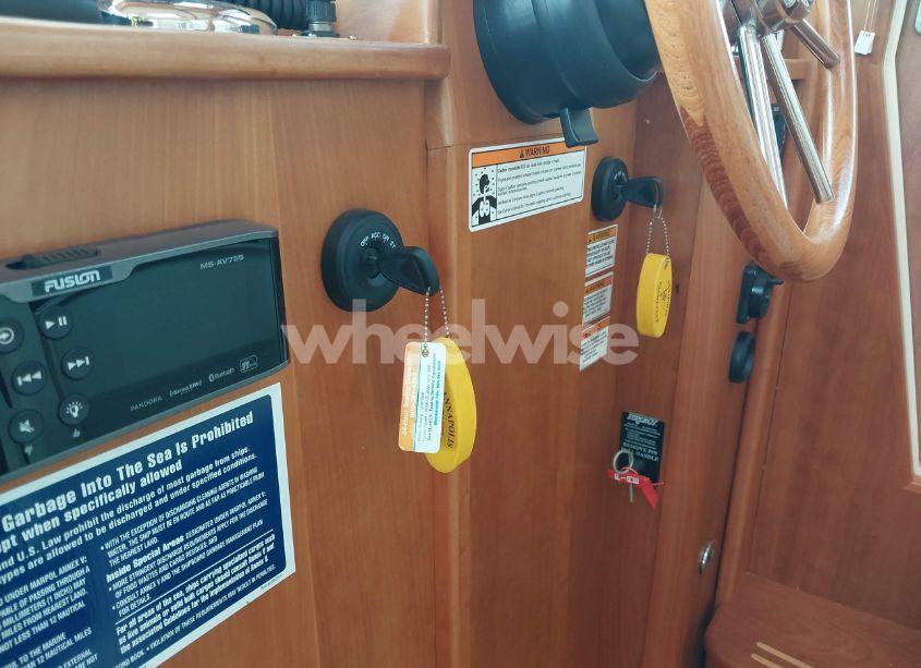 Photo 11 of 2015 Sabre 40' YACHT (VIN HWSL40941415)