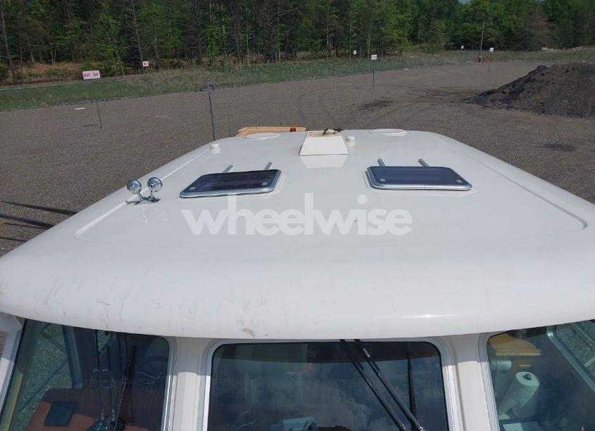 Photo 19 of 2015 Sabre 40' YACHT (VIN HWSL40941415)