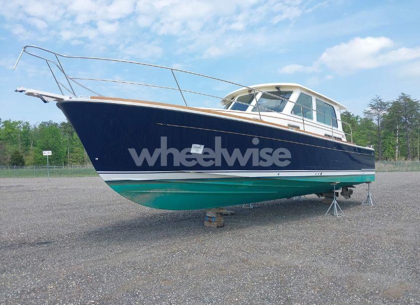 Photo 2 of 2015 Sabre 40' YACHT (VIN HWSL40941415)