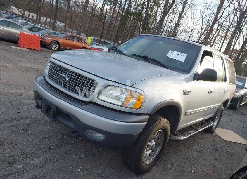 Photo 2 of 2002 Ford Expedition (VIN IFMPU16L32LA44551)