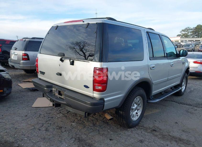 Photo 4 of 2002 Ford Expedition (VIN IFMPU16L32LA44551)