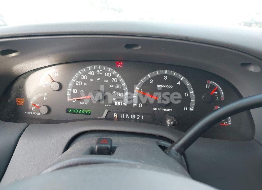 Photo 7 of 2002 Ford Expedition (VIN IFMPU16L32LA44551)