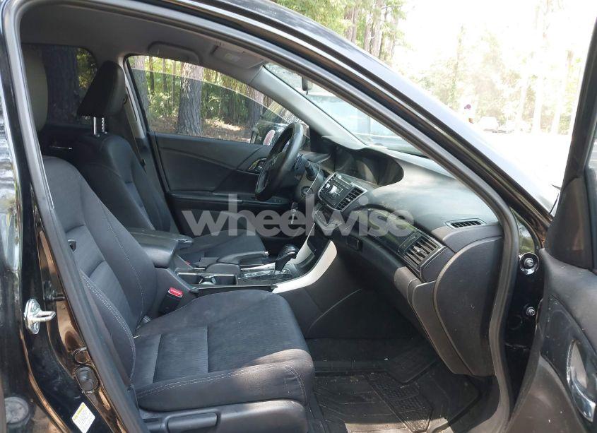 Photo 5 of 2014 Honda Accord (VIN IHGCR2F51EA203127)