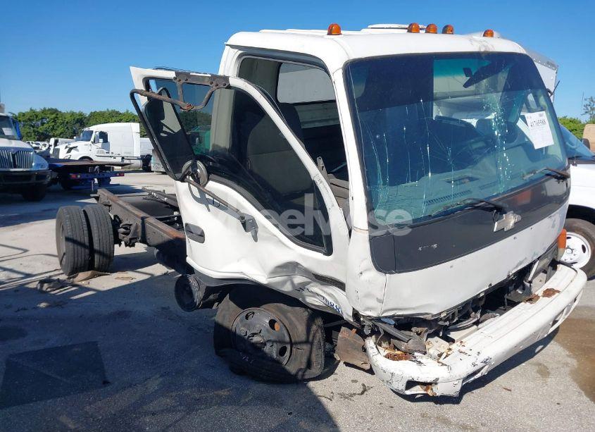 2003 Chevrolet W4s042 14500 GVWR DSL REG (VIN J8BC4B14937007319) main photo