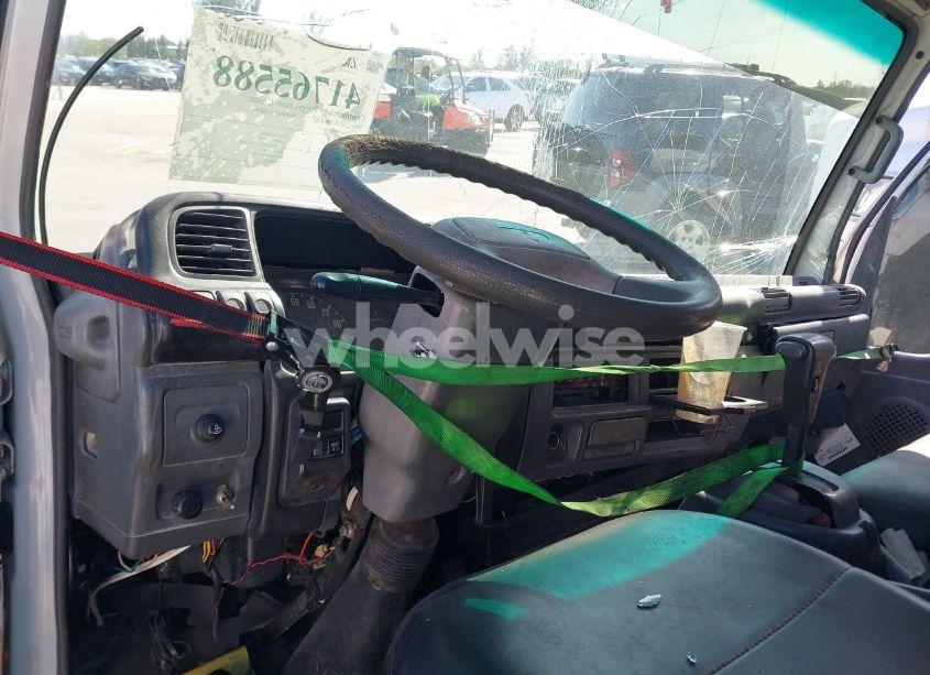 Photo 6 of 2003 Chevrolet W4s042 14500 GVWR DSL REG (VIN J8BC4B14937007319)