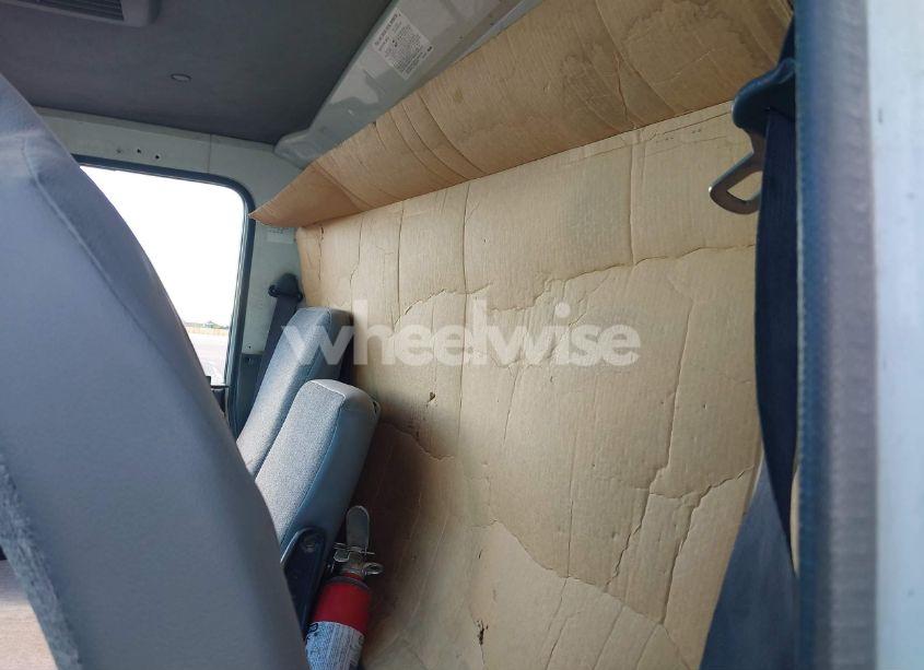 Photo 6 of 2003 Gmc W3s042 12000 GVWR DSL REG (VIN J8DB4B14137010217)