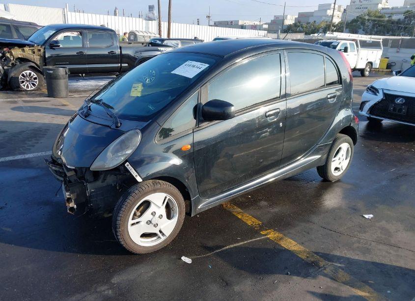 Photo 2 of 2012 Mitsubishi I-miev ES/SE (VIN JA3215H11CU023699)