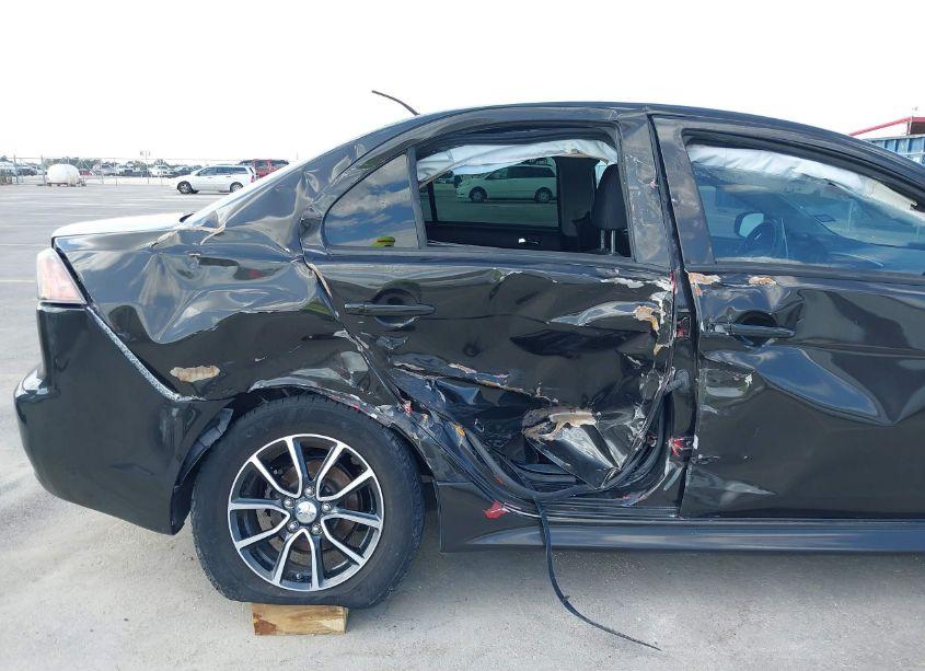 Photo 6 of 2017 Mitsubishi Lancer ES (VIN JA32U2FU4HU004932)