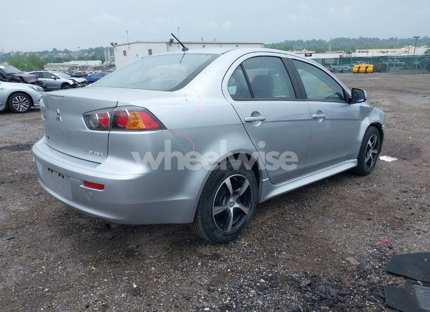 Photo 4 of 2014 Mitsubishi Lancer ES (VIN JA32U2FUXEU007698)