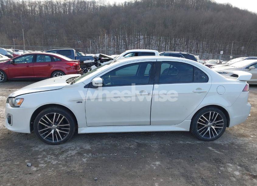 Photo 15 of 2017 Mitsubishi Lancer SE (VIN JA32V2FW0HU014887)