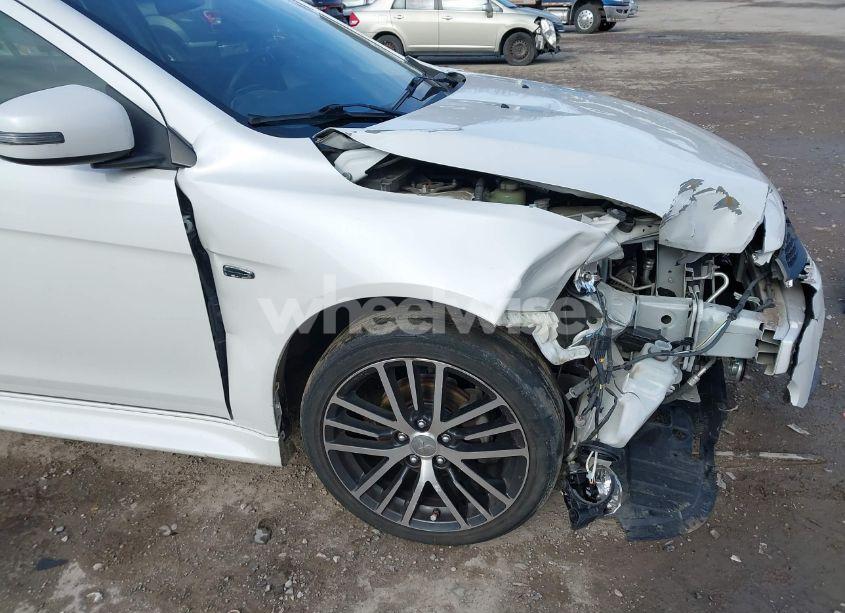 Photo 18 of 2017 Mitsubishi Lancer SE (VIN JA32V2FW0HU014887)