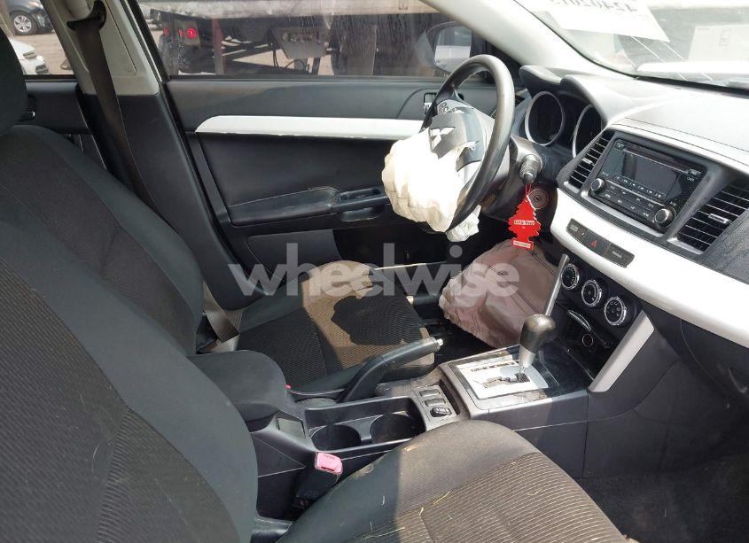 Photo 5 of 2016 Mitsubishi Lancer ES (VIN JA32V2FW4GU010999)