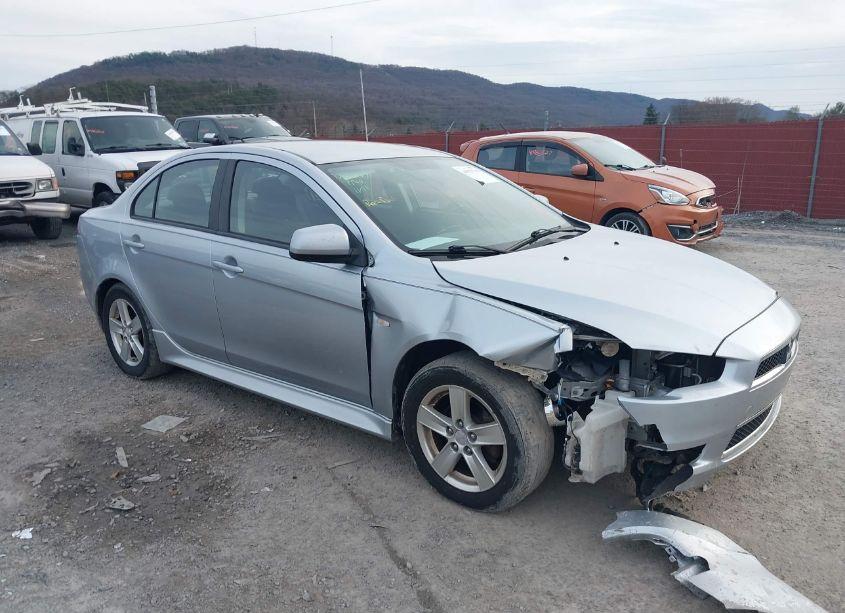2013 Mitsubishi Lancer SE (VIN JA32V2FW8DU014842) main photo