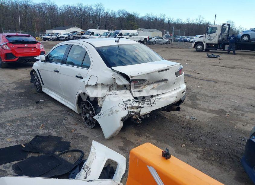 Photo 3 of 2014 Mitsubishi Lancer EVOLUTION MR (VIN JA32W5FV5EU017592)