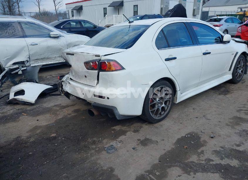 Photo 4 of 2014 Mitsubishi Lancer EVOLUTION MR (VIN JA32W5FV5EU017592)