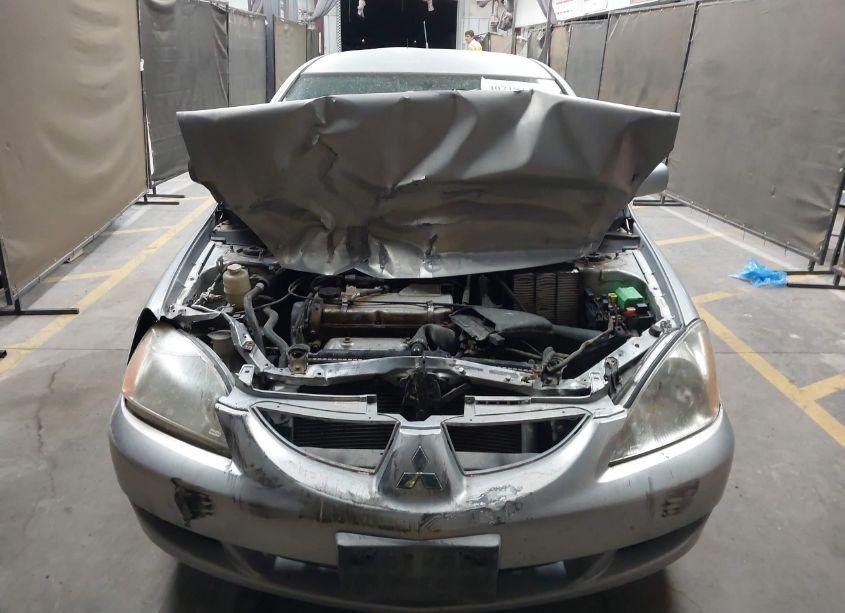 Photo 12 of 2005 Mitsubishi Lancer ES (VIN JA3AJ26E05U040531)