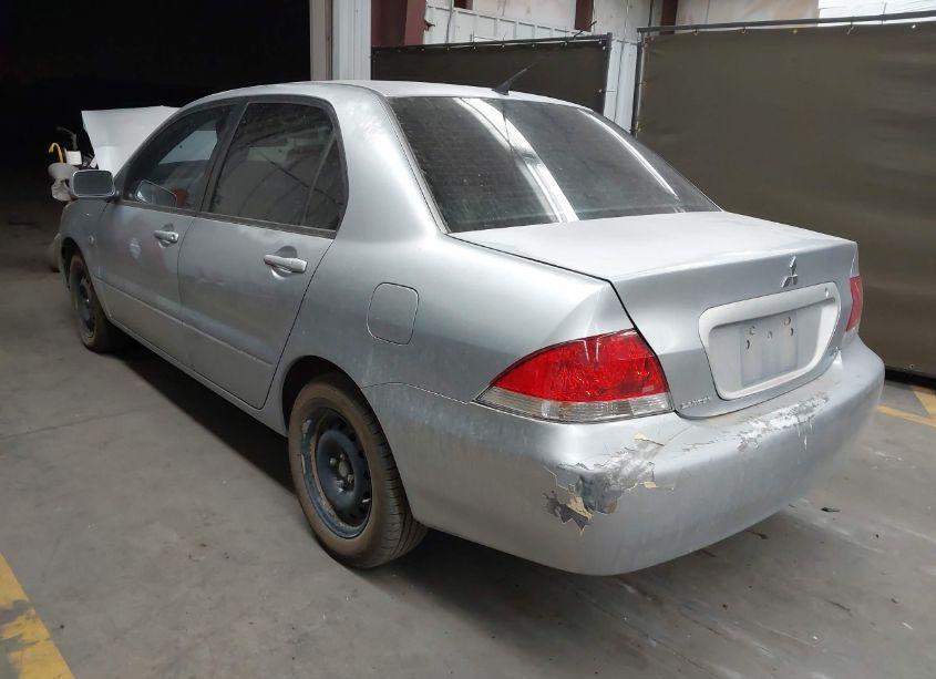 Photo 3 of 2005 Mitsubishi Lancer ES (VIN JA3AJ26E05U040531)