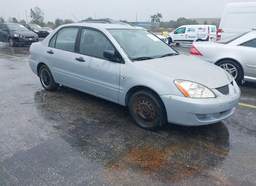 2005 Mitsubishi Lancer ES (VIN JA3AJ26E15U039078) main photo