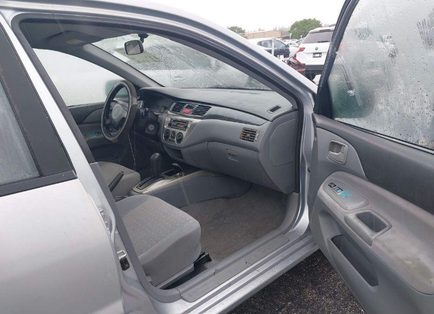 Photo 5 of 2005 Mitsubishi Lancer ES (VIN JA3AJ26E15U039078)