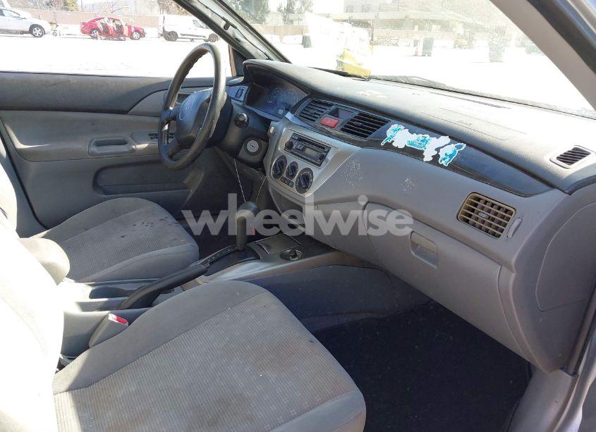 Photo 5 of 2005 Mitsubishi Lancer ES (VIN JA3AJ26E15U053014)