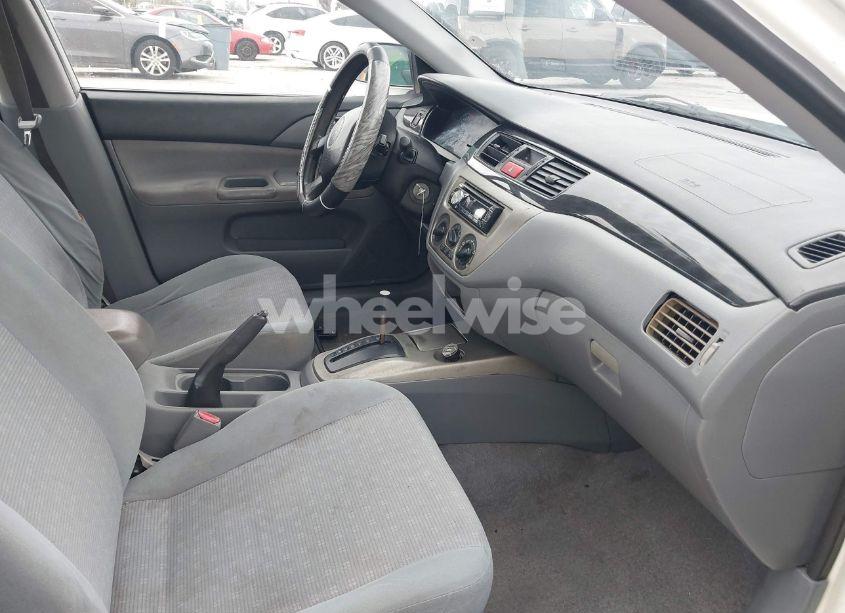 Photo 5 of 2005 Mitsubishi Lancer ES (VIN JA3AJ26E35U025117)